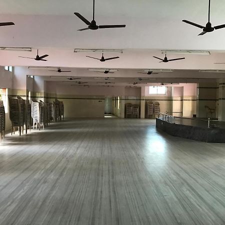كومباكونام Sr Mahal & Lodge المظهر الخارجي الصورة