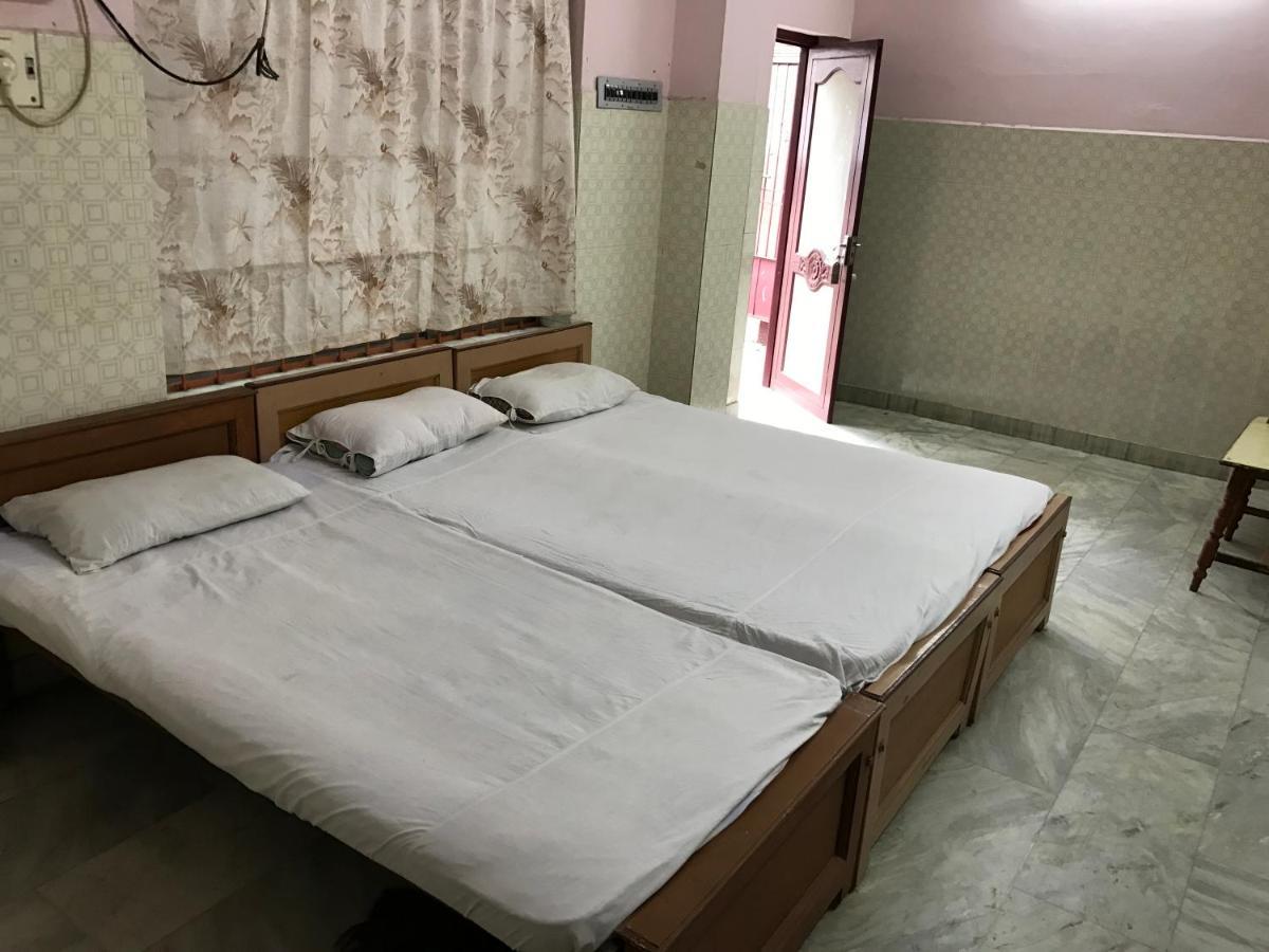 كومباكونام Sr Mahal & Lodge المظهر الخارجي الصورة